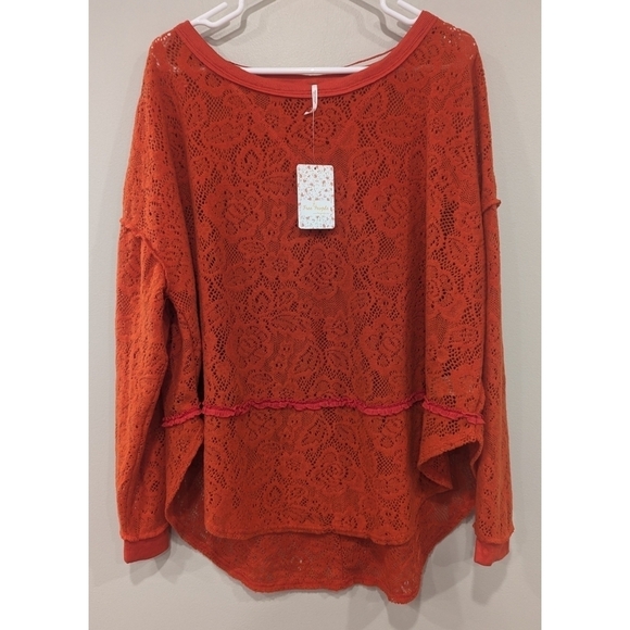 NWT Free People Not Cold in This Lace Top Size Medium - Picture 1 of 11
